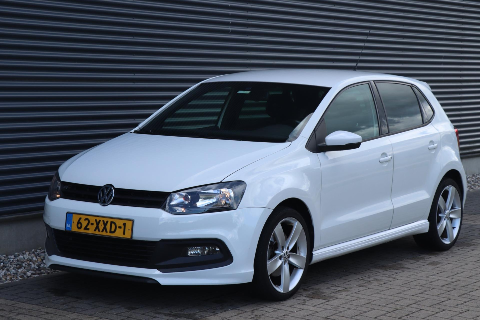 Volkswagen Polo 1.2 TSI Highline | R-Line - 105 PK - NW APK . 48262901-18.jpg | Auto Kasva