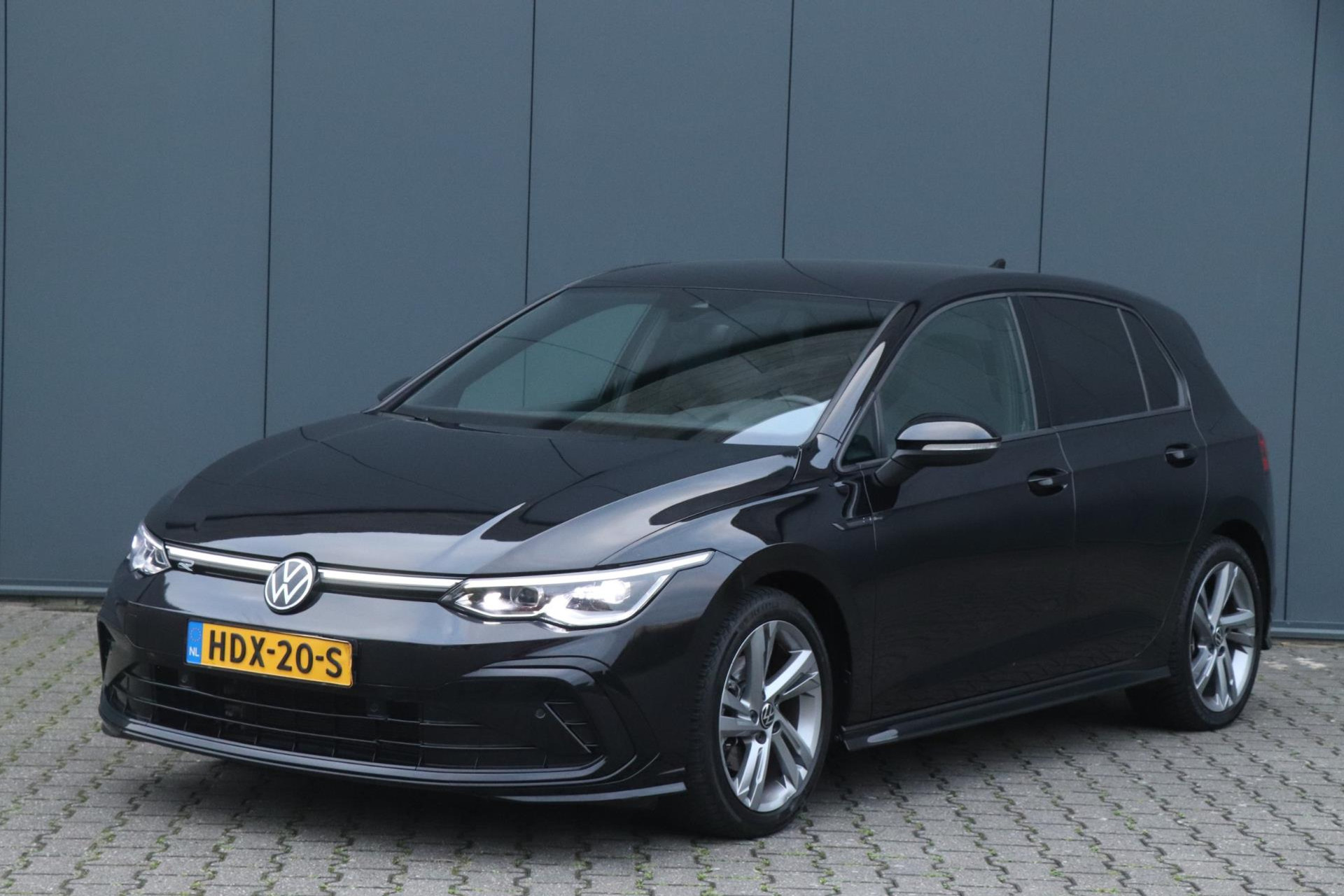 Volkswagen Golf 1.5 eTSI R-Line | DSG | Camera | Carplay! 47038527-30.jpg | Auto Kasva